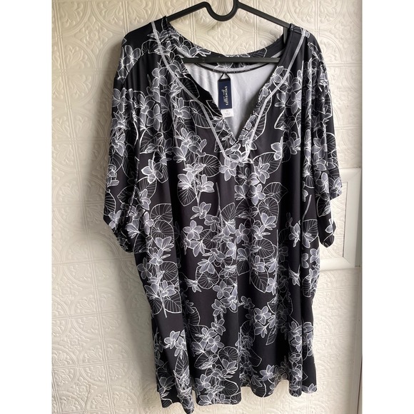 Swimsuits For All Swim 365 Black and white floral coverup plus size‎ 30 NWOT - Picture 1 of 5